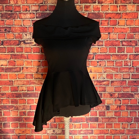 Lulu's Asymmetrical Off the Shoulder Top - Picture 4 of 14